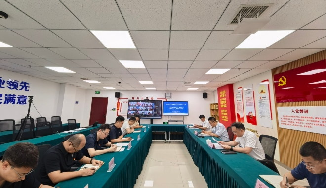 养护分公司召开“创新理论我践行”座谈会暨“两优一先”宣传宣讲活动