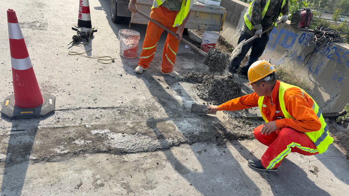 126E2E670C9BD27156EFD95C8DD4A24E