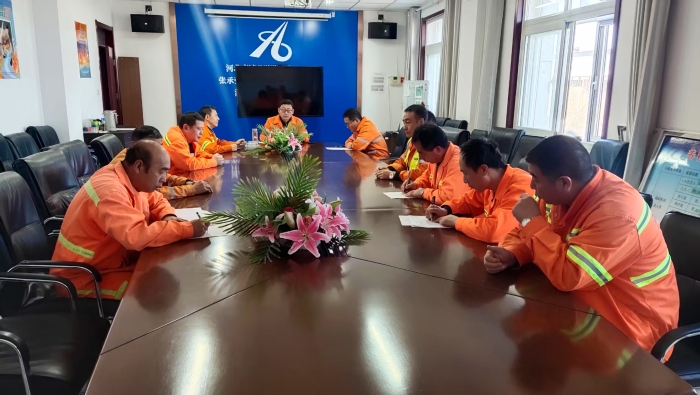 风雪战一线  使命护畅通——张家口分中心沽源养护队高效完成本次除雪任务