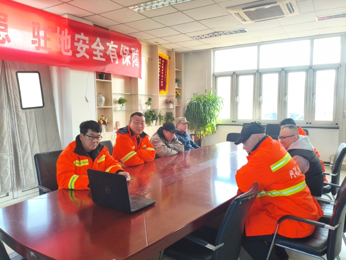 以案为鉴守安全：张家口分中心涞水西养护队养护人员集中观看警示教育视频提升风险意识