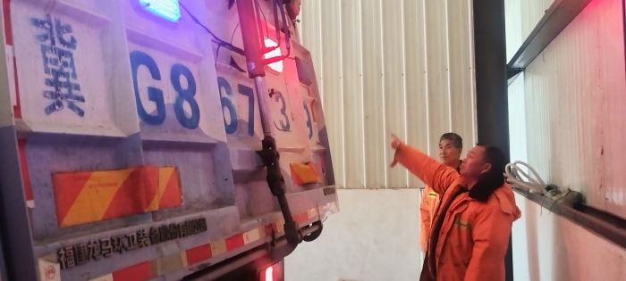 严阵以待抗冰雪 凝心聚力保畅通——张家口分中心阳原养护队全面启动新一轮除雪准备工作2