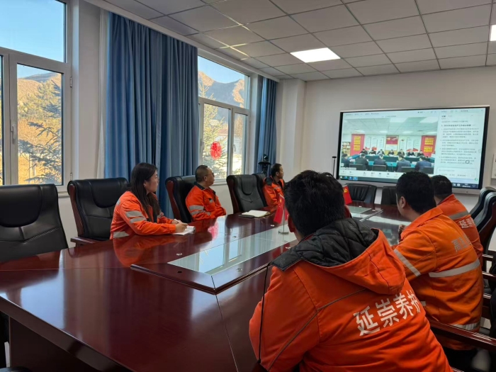 张家口分中心延崇养护队全力开启2026安全年