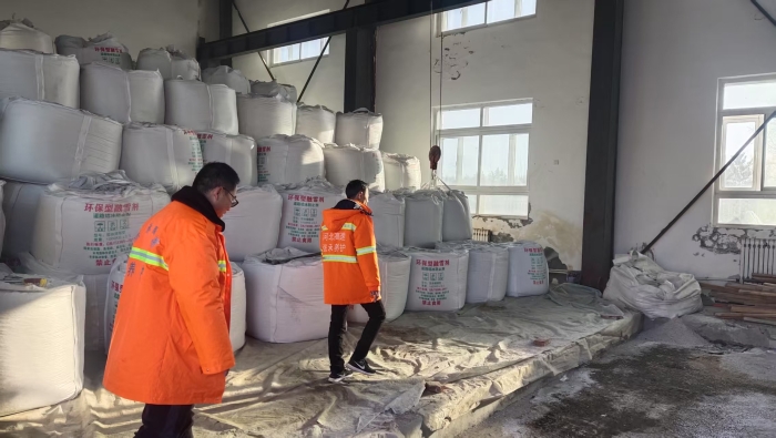 张家口分中心沽源养护队开展库房安全排查工作