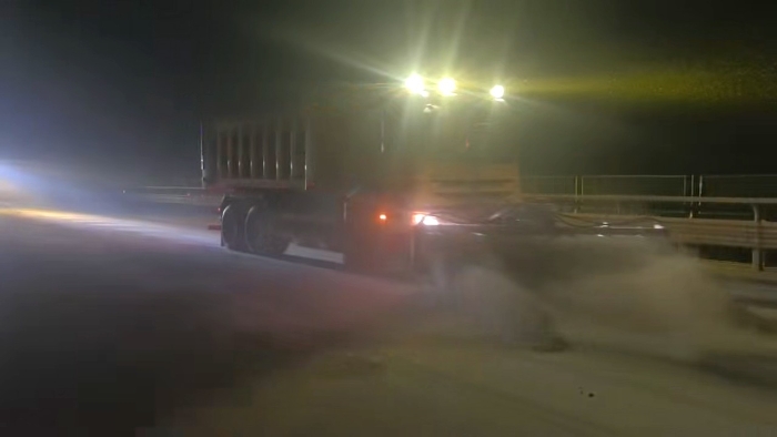 雪落即令   橙光再启—张家口分中心崇礼养护队鏖战冰雪保畅通.1