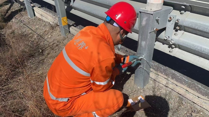 6e91344d3c8393ab5493d14008185c21