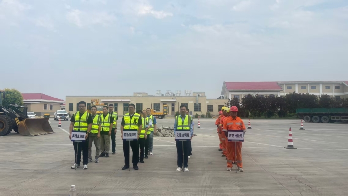 实战练兵防大汛 凝心聚力保畅通｜养护分公司张家口分中心涞水西养护队联合开展防汛演练