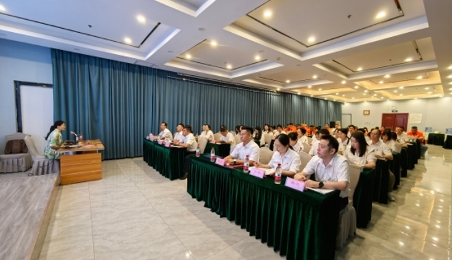 党员充电蓄能 实干担当前行——养护分公司组织开展2026年党员教育培训